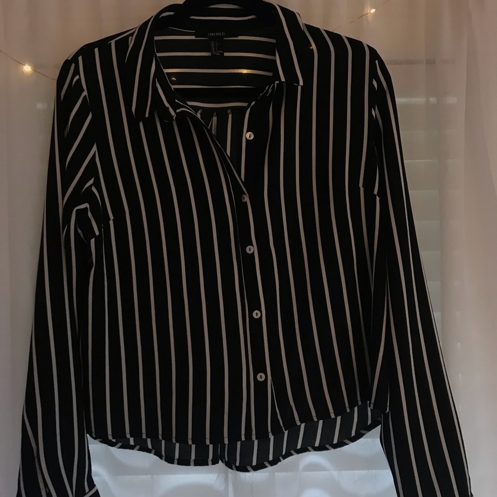 Stripped cropped buttoned down